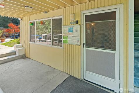 739 3rd Avenue S Kent WA 98032