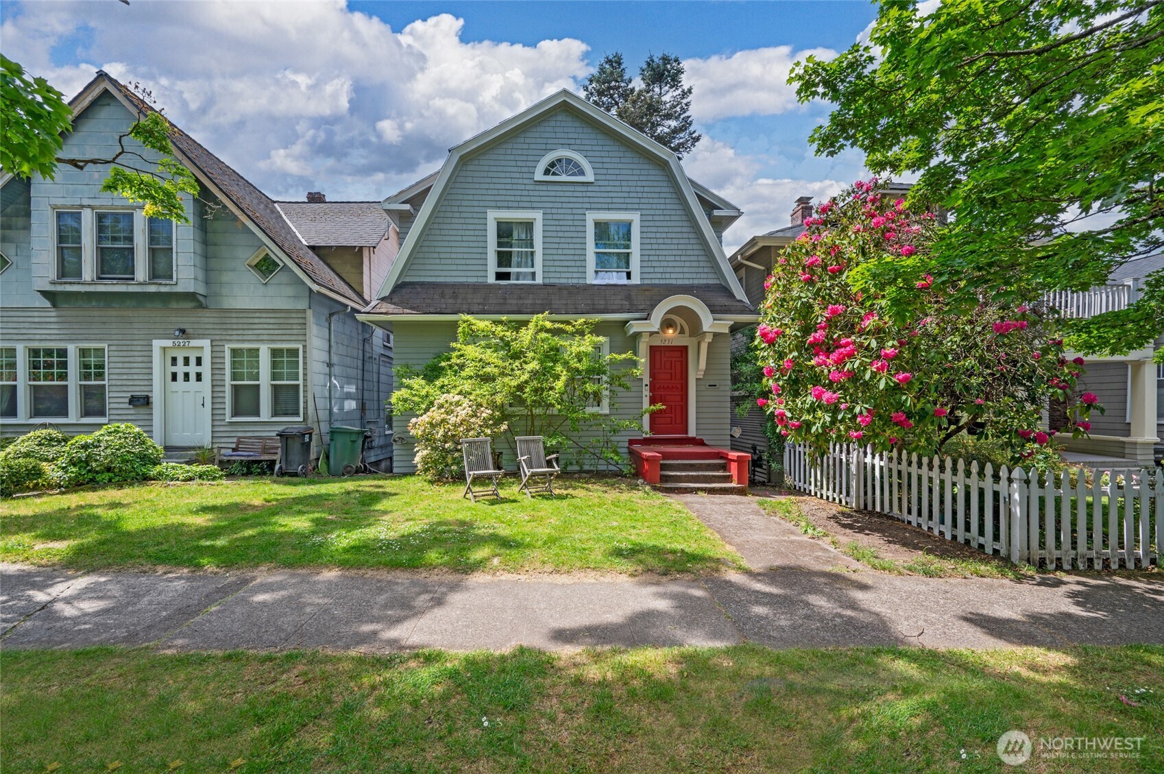 5231 12th Avenue NE Seattle WA 98105