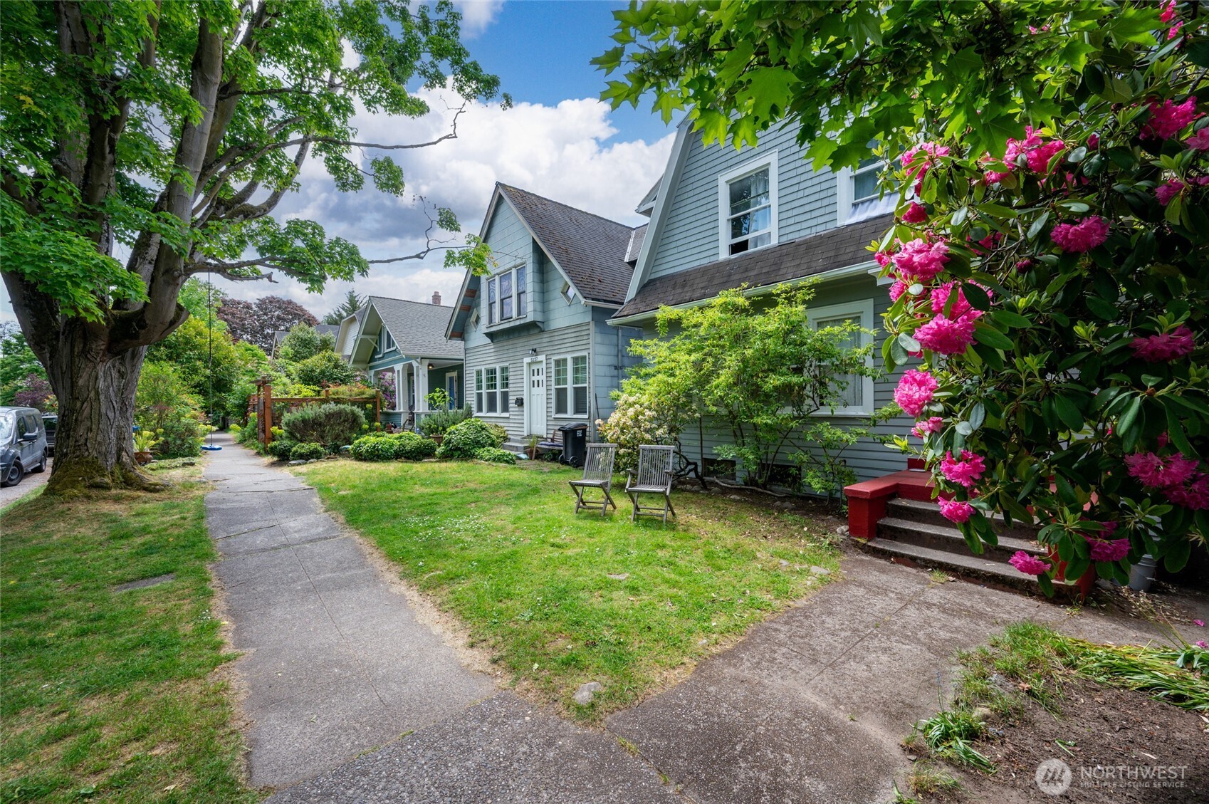 5231 12th Avenue NE Seattle WA 98105