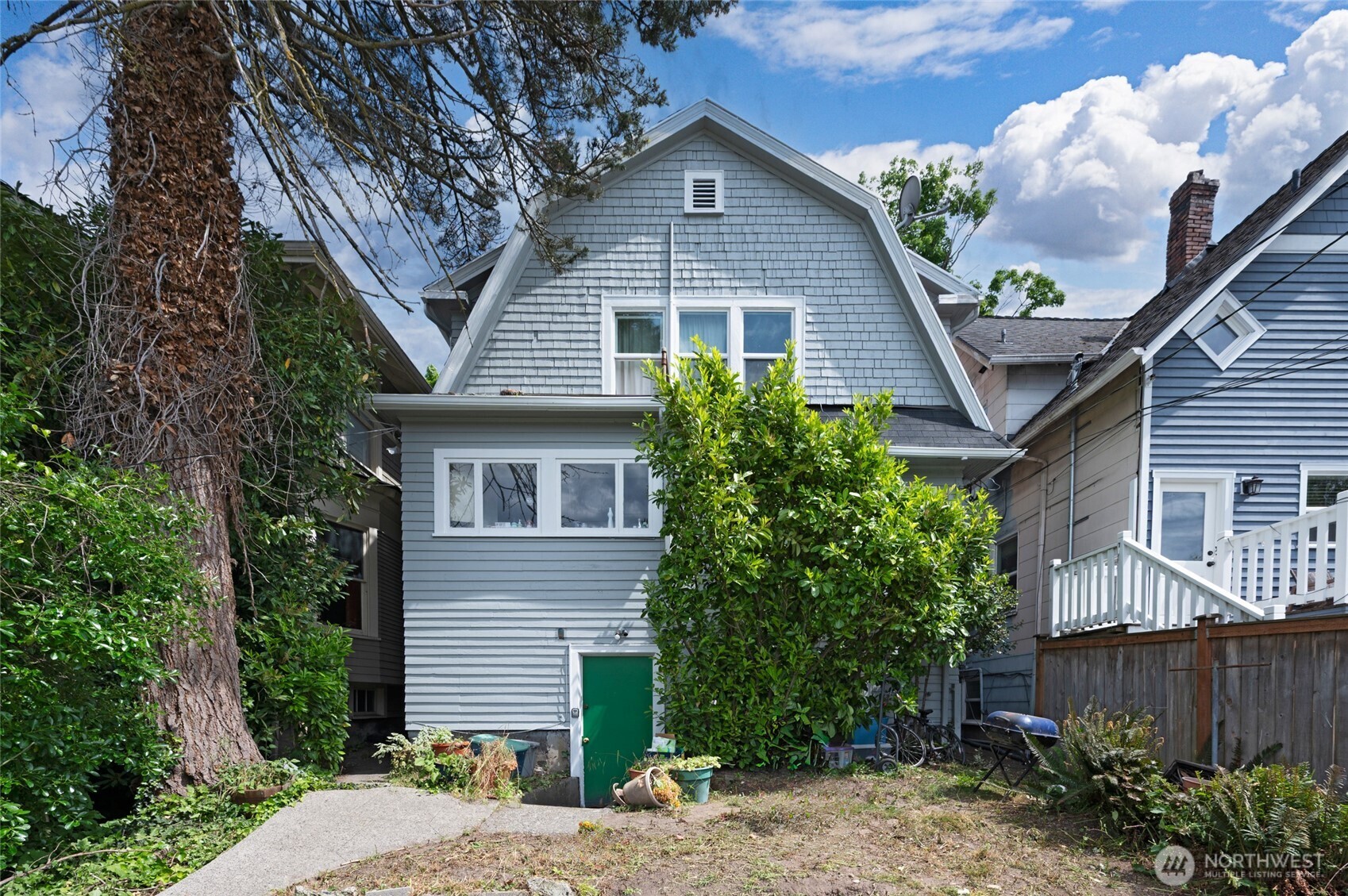 5231 12th Avenue NE Seattle WA 98105