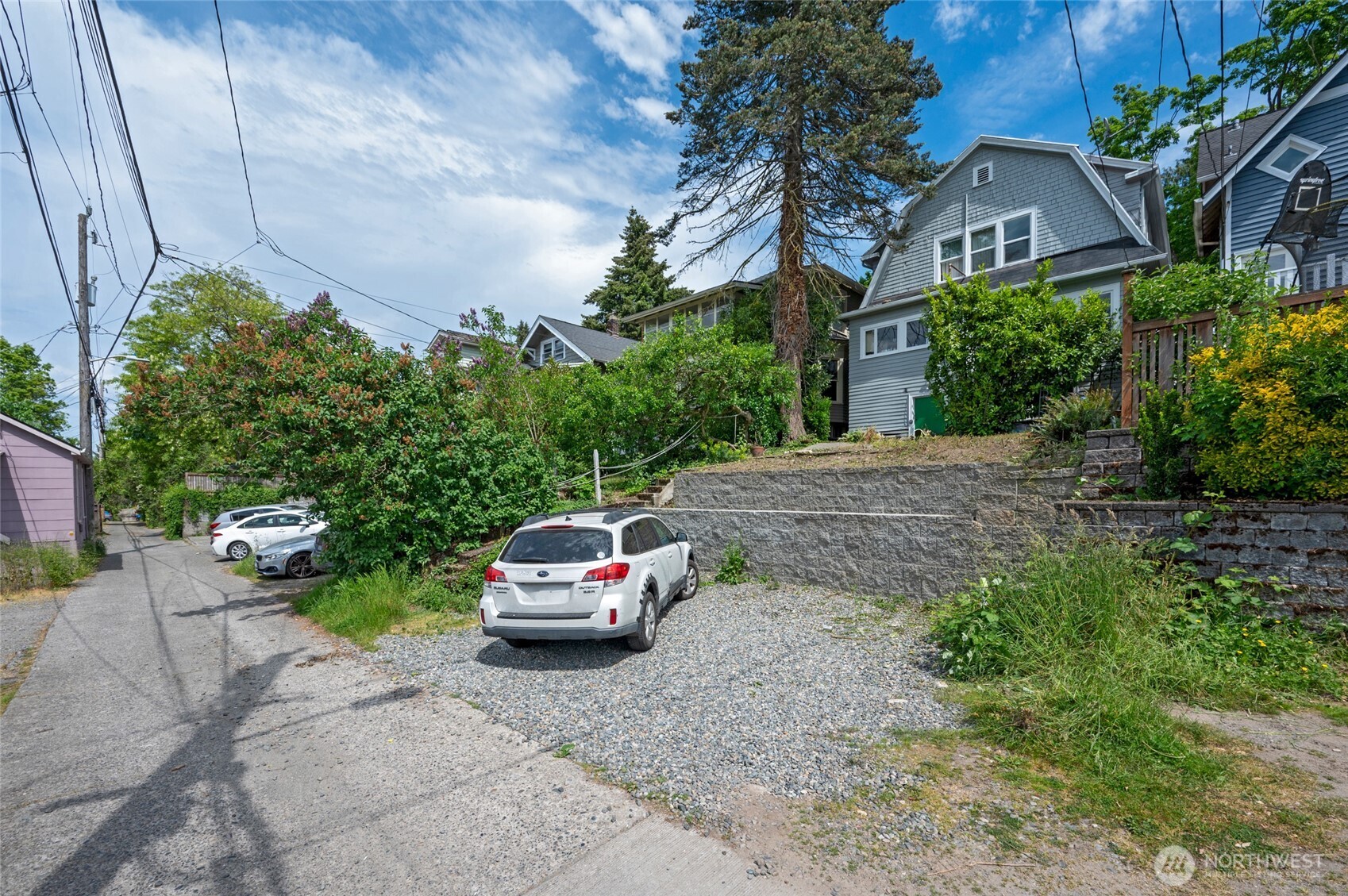 5231 12th Avenue NE Seattle WA 98105