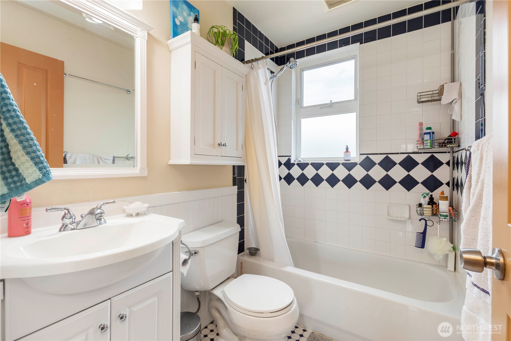 6512 Phinney Avenue N Seattle WA 98103