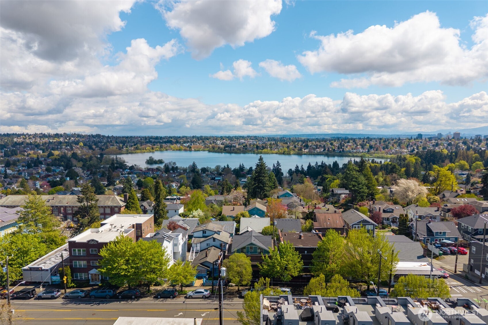 6512 Phinney Avenue N Seattle WA 98103