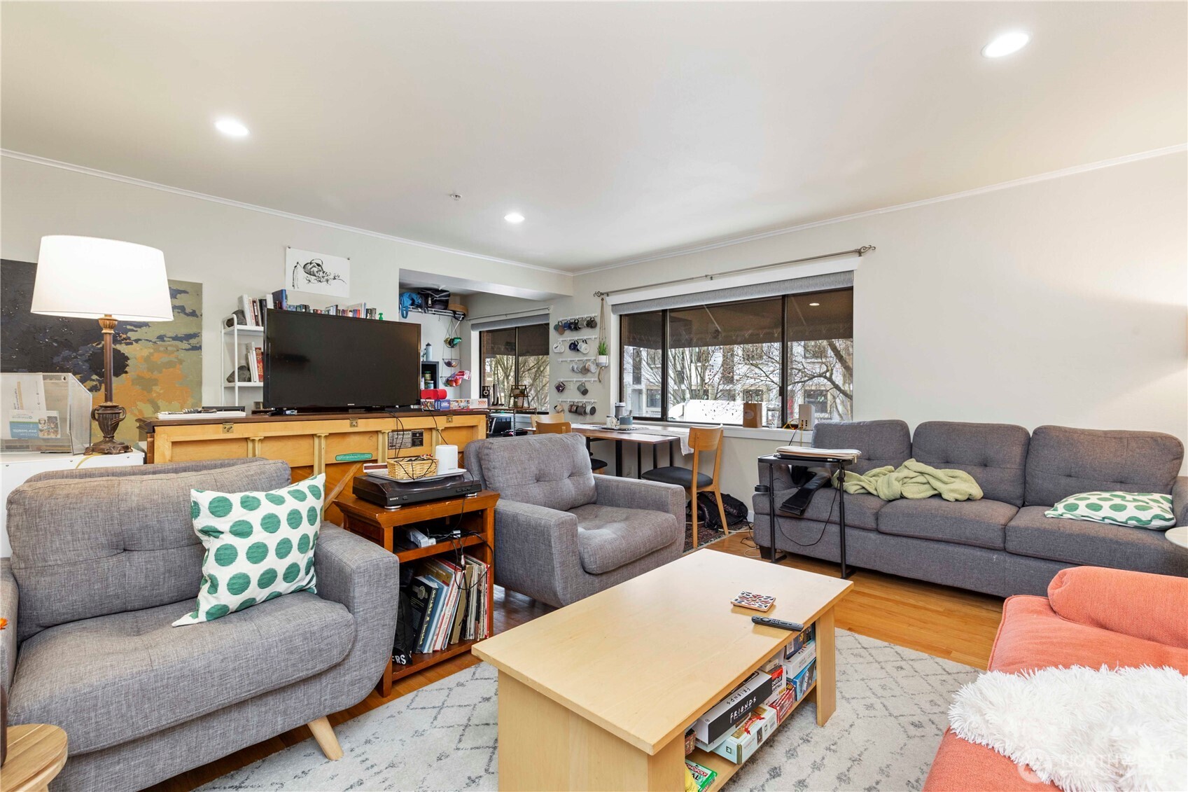 6512 Phinney Avenue N Seattle WA 98103