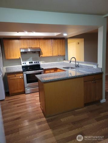 16 147th Avenue SE Bellevue WA 98007