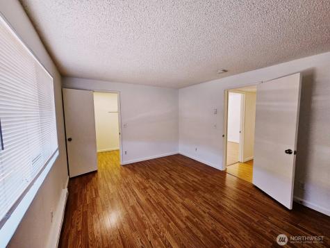 16 147th Avenue SE Bellevue WA 98007