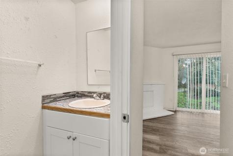 665 Sunset Avenue Ocean Shores WA 98569