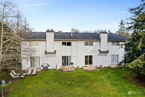 665 Sunset Avenue Ocean Shores WA 98569