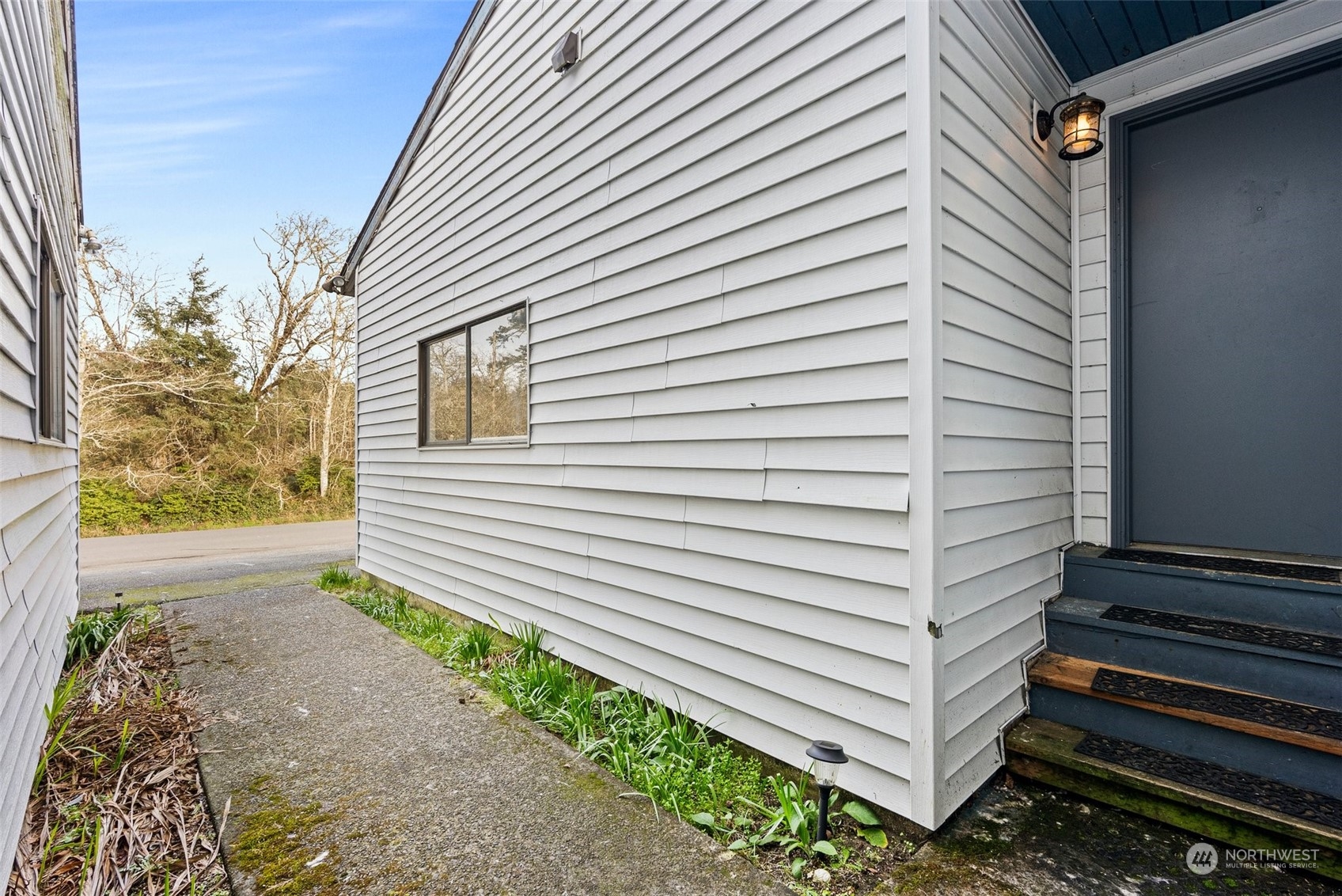 665 Sunset Avenue Ocean Shores WA 98569