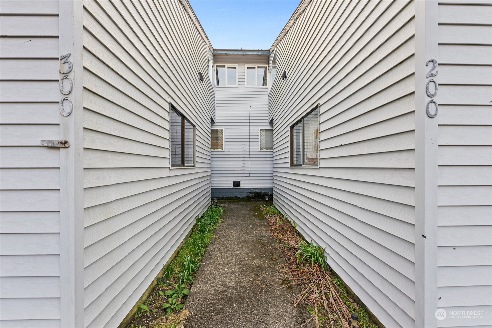 665 Sunset Avenue Ocean Shores WA 98569