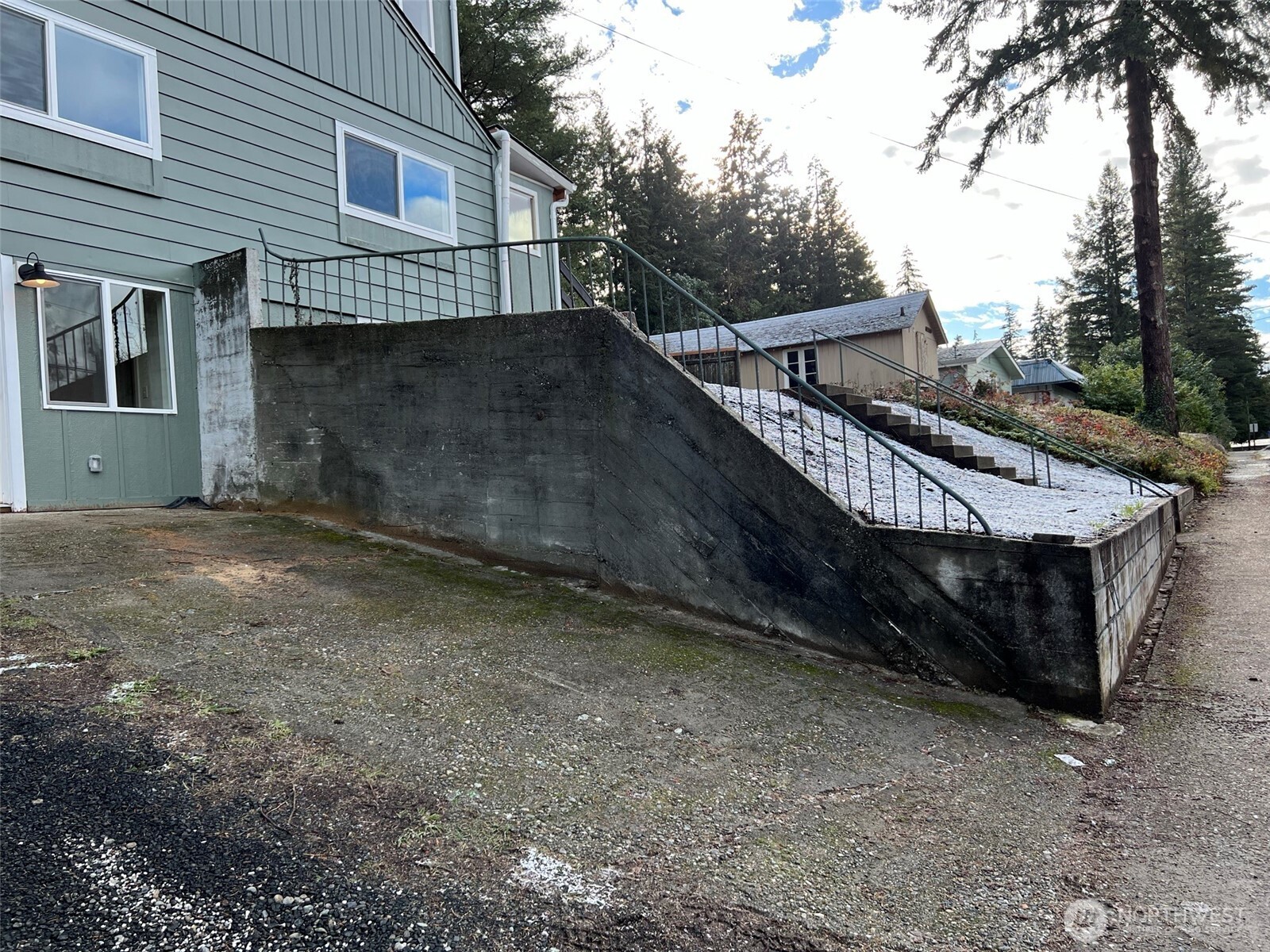 1663 Harrison Avenue SE Port Orchard WA 98366