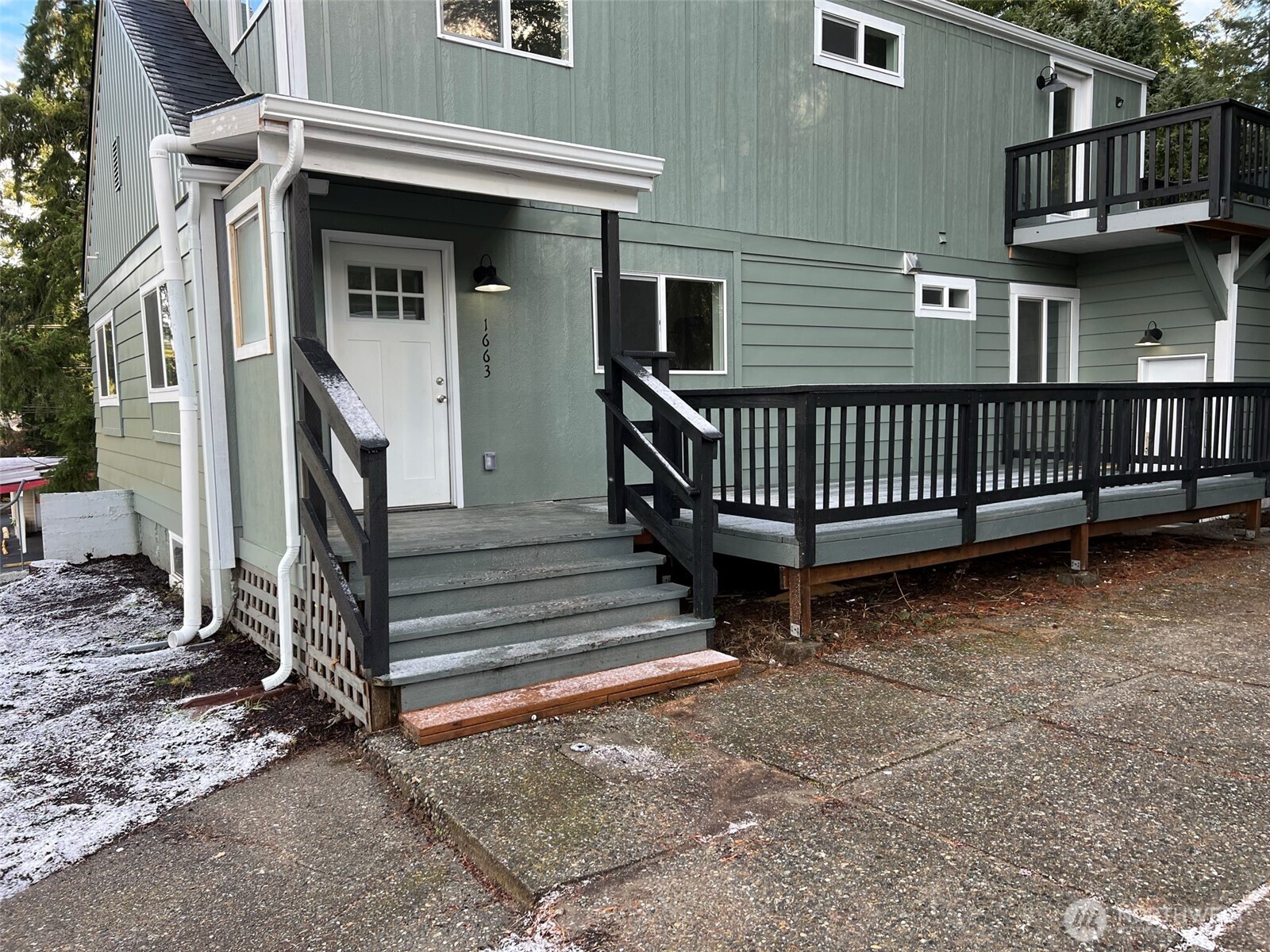 1663 Harrison Avenue SE Port Orchard WA 98366
