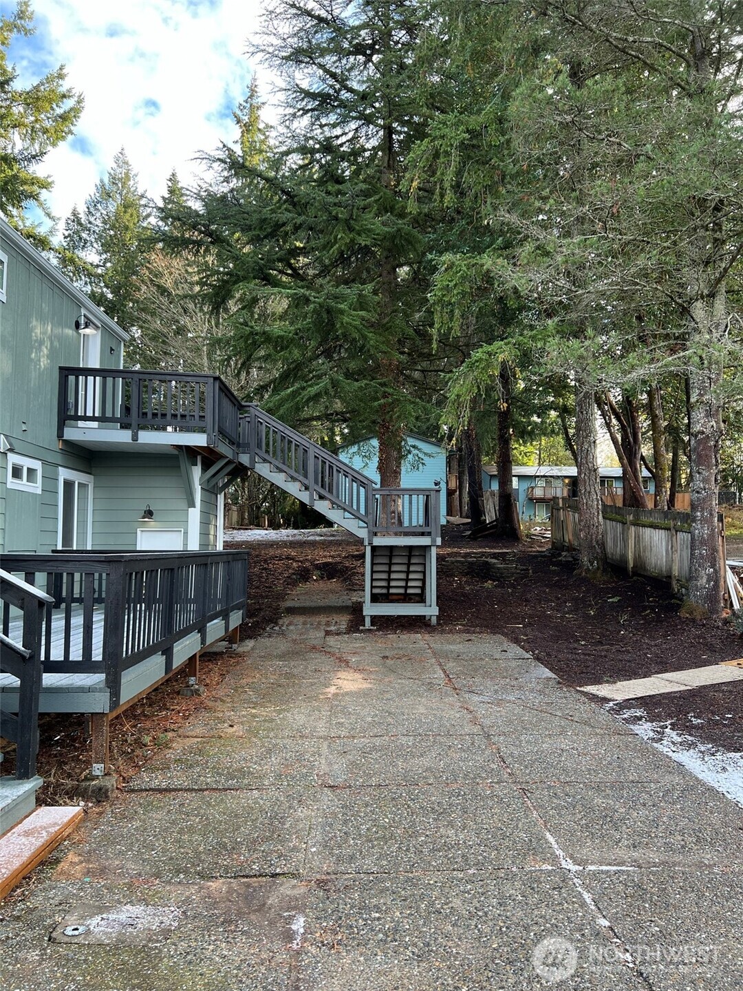1663 Harrison Avenue SE Port Orchard WA 98366