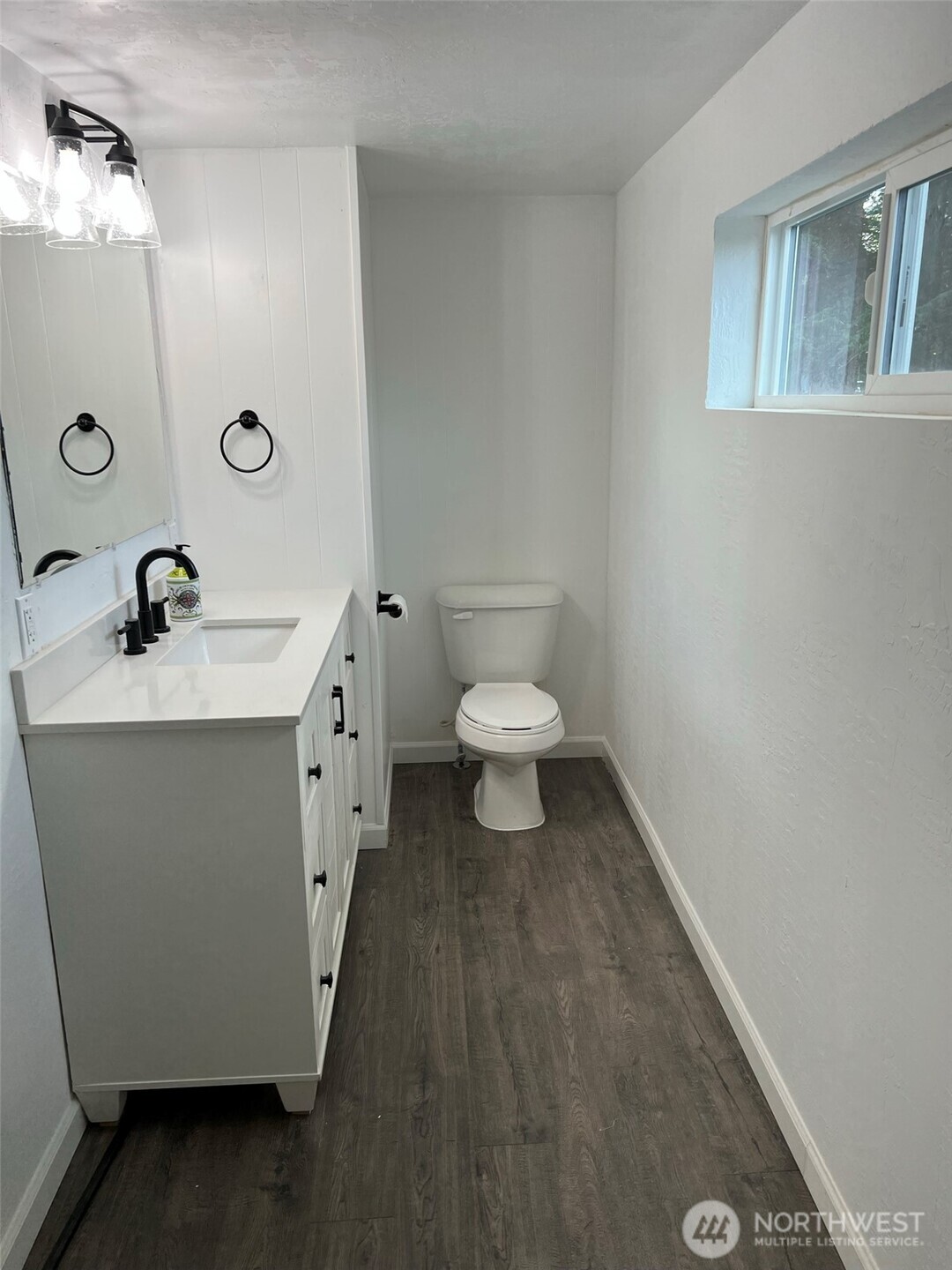 1663 Harrison Avenue SE Port Orchard WA 98366