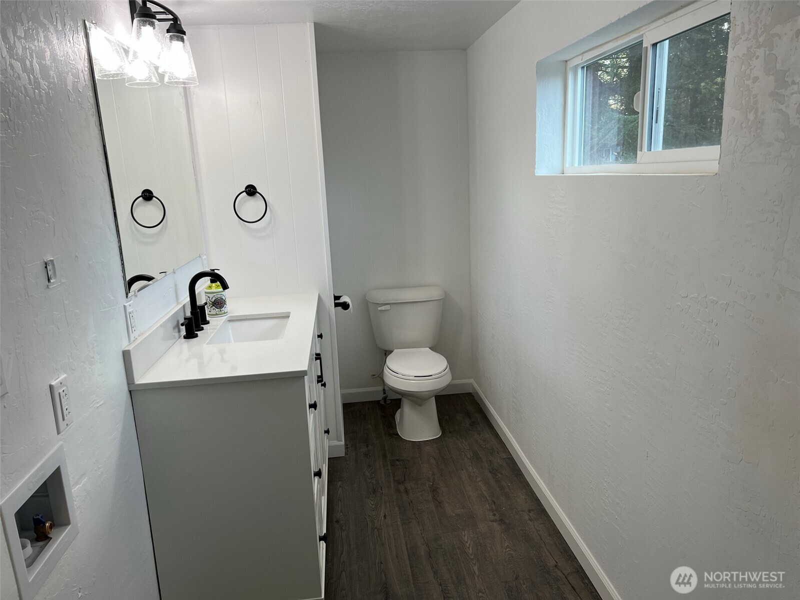 1663 Harrison Avenue SE Port Orchard WA 98366