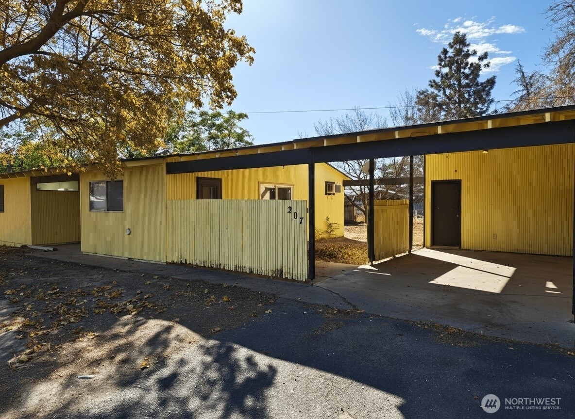 205 March Street NE Moses Lake WA 98837
