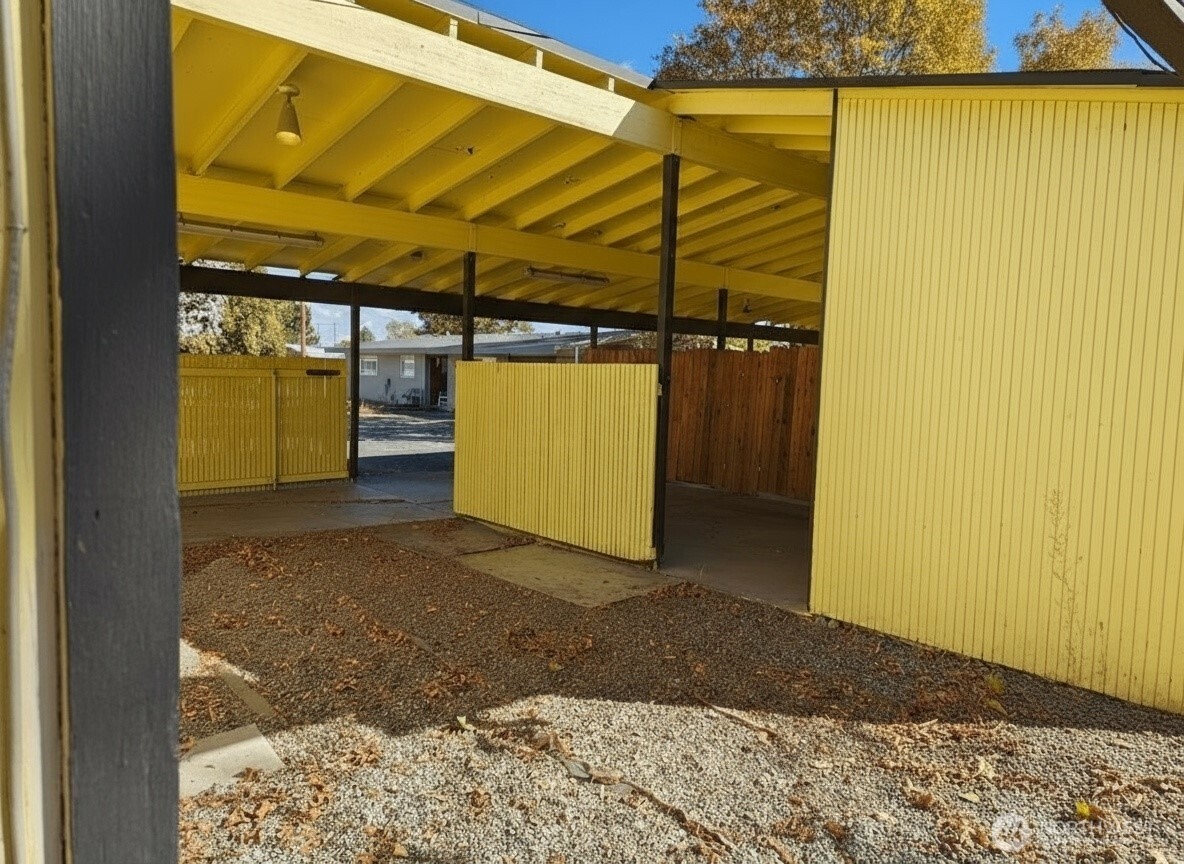 205 March Street NE Moses Lake WA 98837