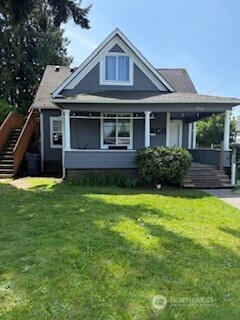 232 4th Avenue NW Puyallup WA 98371