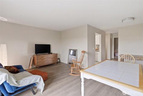 2820 15th Avenue W Seattle WA 98119