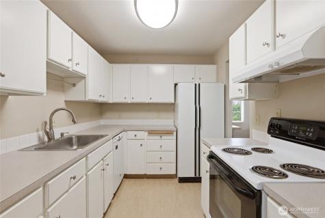 2820 15th Avenue W Seattle WA 98119