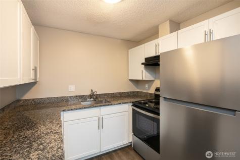 921 12th Avenue SE Puyallup WA 98372