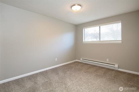 921 12th Avenue SE Puyallup WA 98372