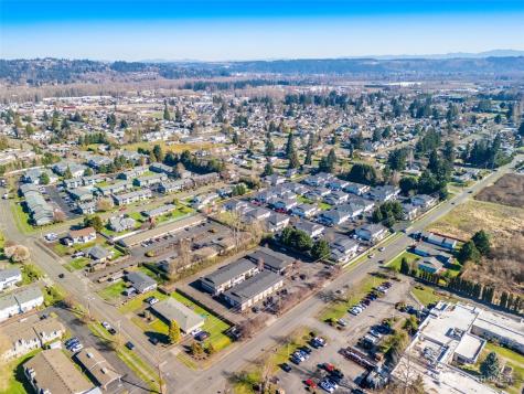 921 12th Avenue SE Puyallup WA 98372