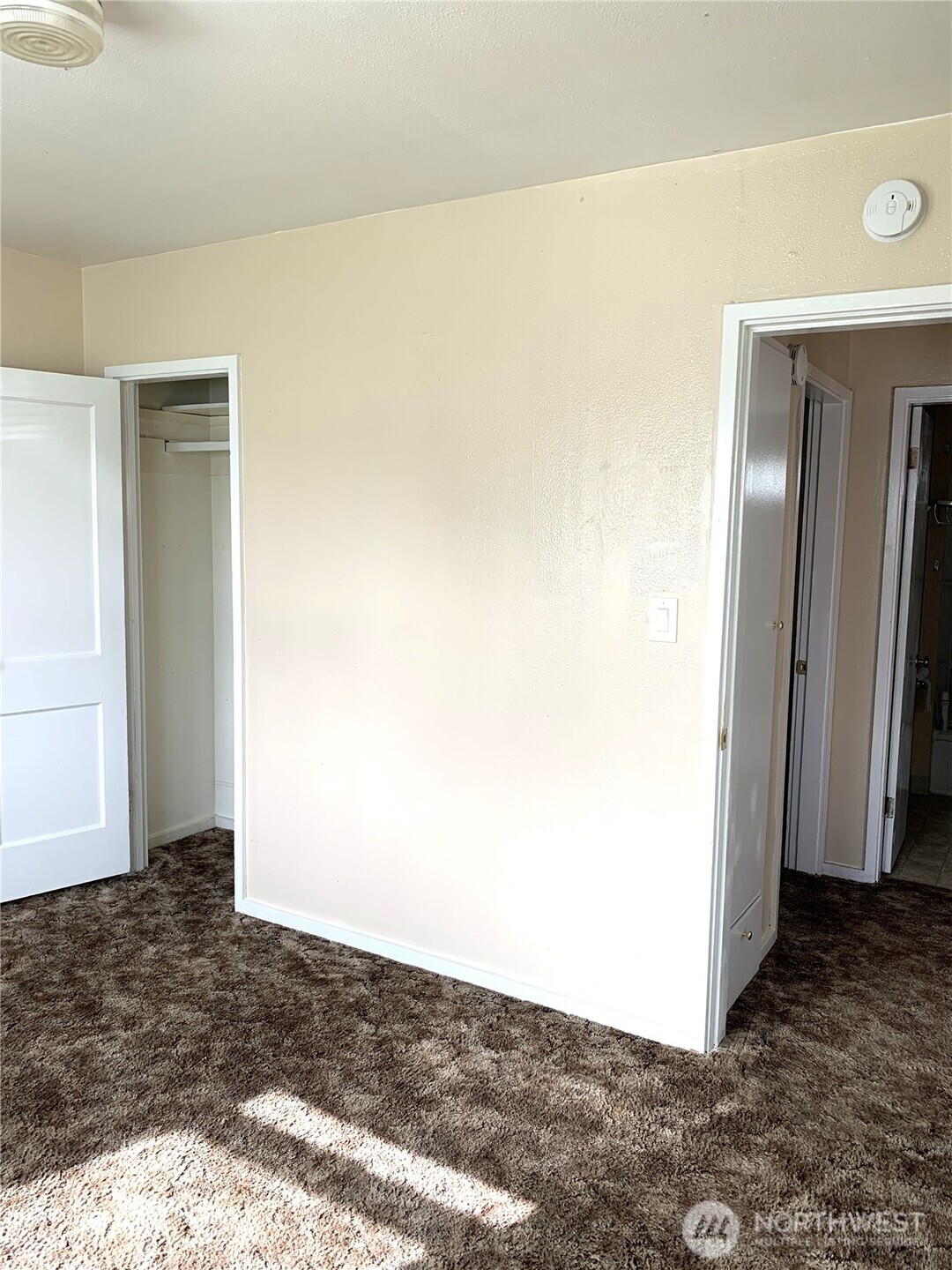 1423 S 7th Avenue Kelso WA 98626