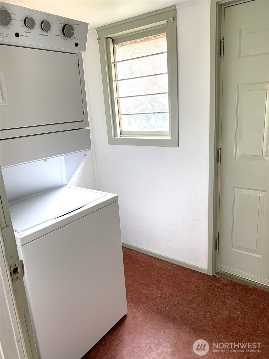 1423 S 7th Avenue Kelso WA 98626