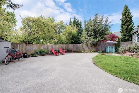 2517 E Pike Street Seattle WA 98122