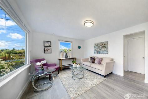 2517 E Pike Street Seattle WA 98122