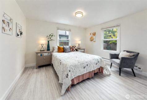2517 E Pike Street Seattle WA 98122