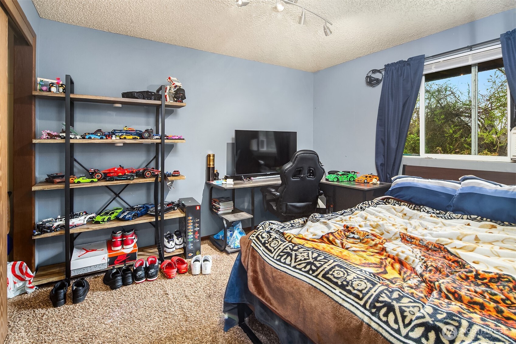 9226 Sharon Drive Everett WA 98204
