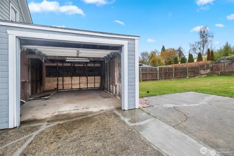 5241 S M Street Tacoma WA 98408