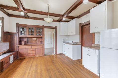 2246 NW 63rd Seattle WA 98107
