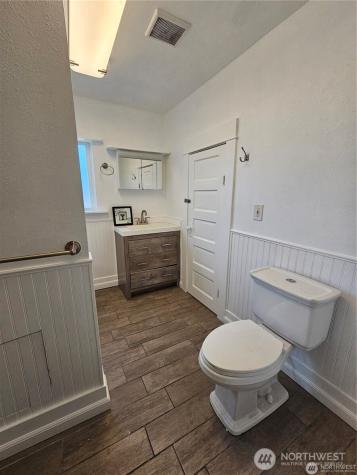 1651 S 35th Street Tacoma WA 98418