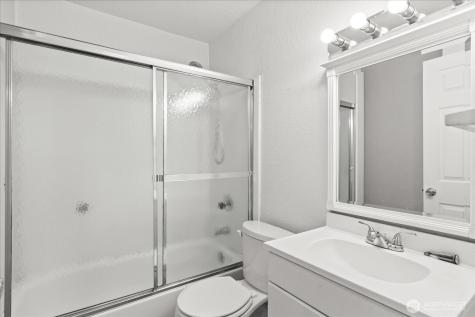 2215 Jackson Avenue Everett WA 98203