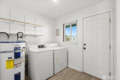 2215 Jackson Avenue Everett WA 98203