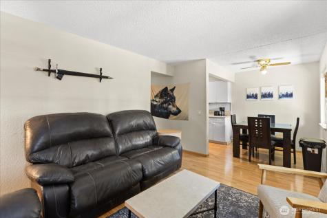 2215 Jackson Avenue Everett WA 98203