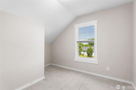 1306 E 32nd Street Tacoma WA 98404