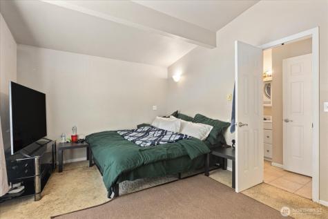 245 SE Croston Lane Issaquah WA 98027