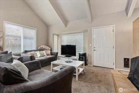 245 SE Croston Lane Issaquah WA 98027