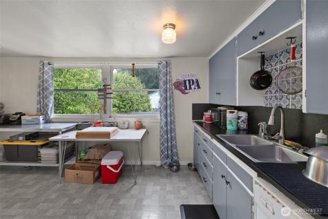 3322 S 10th Street Tacoma WA 98405