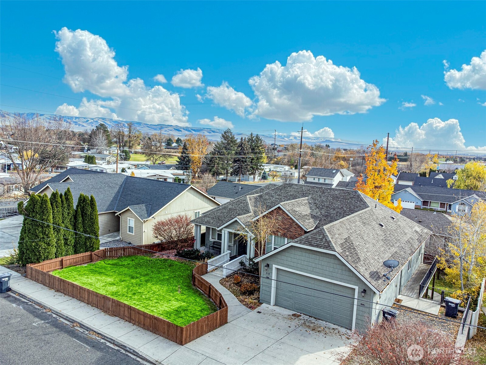 718 SE Scenic View Drive College Place WA 99324