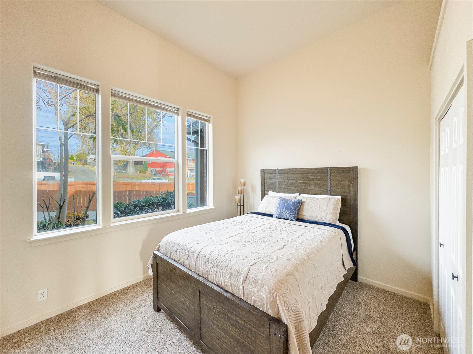 718 SE Scenic View Drive College Place WA 99324