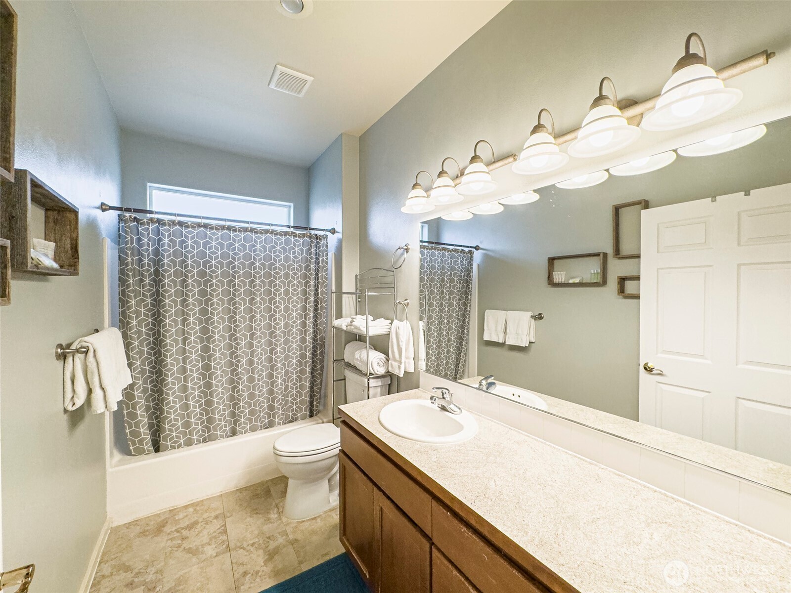 718 SE Scenic View Drive College Place WA 99324