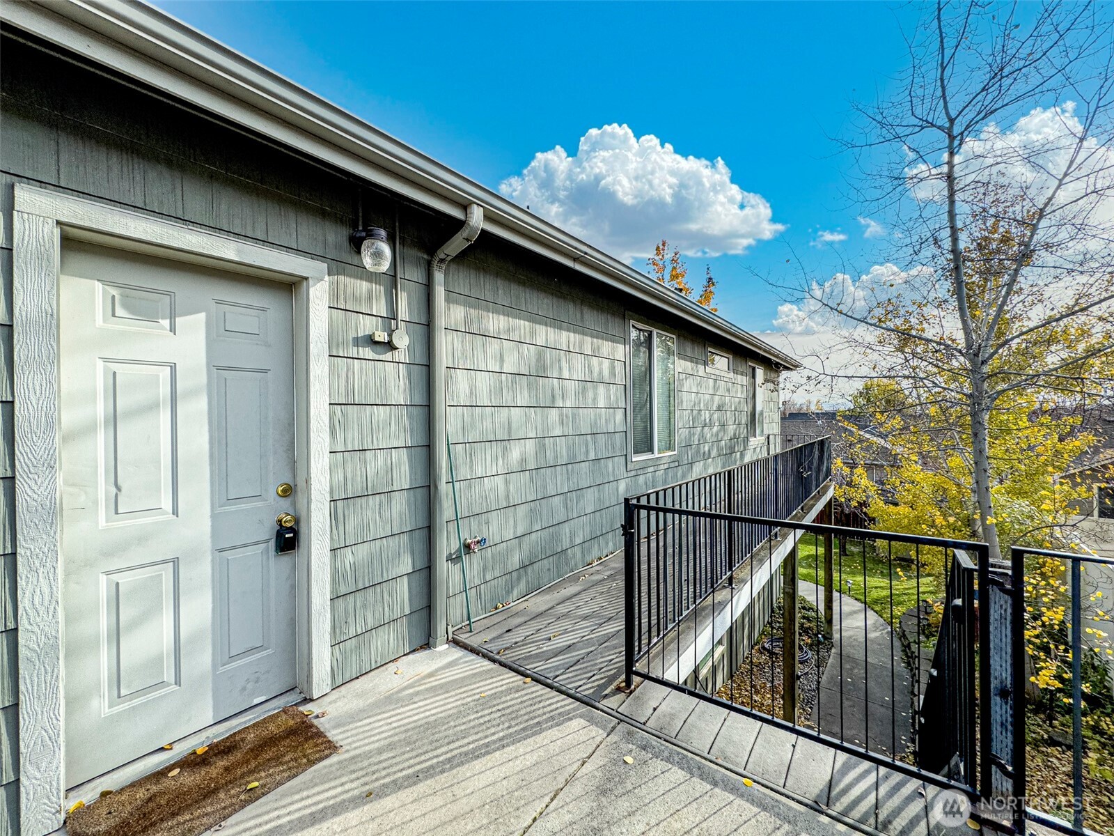 718 SE Scenic View Drive College Place WA 99324