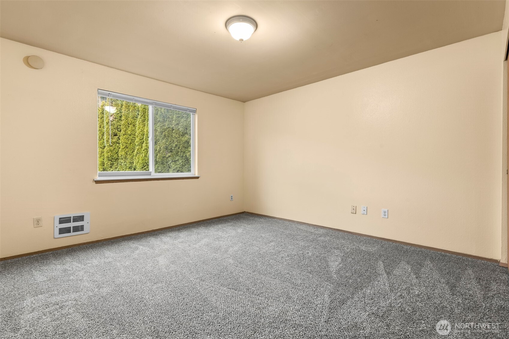 15912 Elm Street E Sumner WA 98390