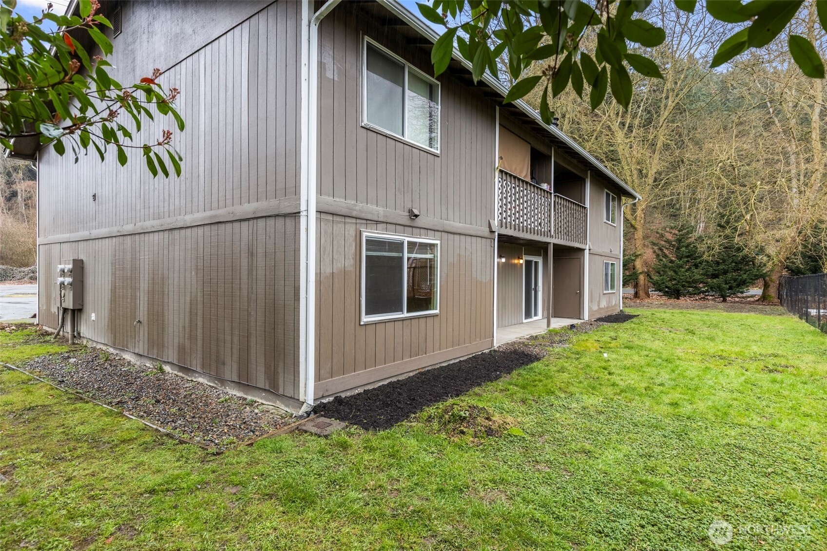 15912 Elm Street E Sumner WA 98390