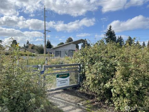 1422 Chestnut Street Everett WA 98201